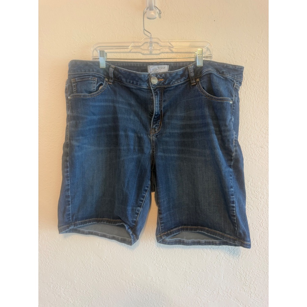 Lane Bryant Dark Wash Denim Shorts Plus Size 20 Stretch Five Pocket NYC Design